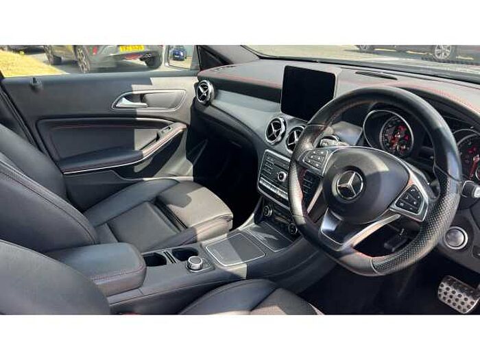 Mercedes-Benz GLA 220 GLA 220d 4Matic AMG Line Premium 5dr Auto 