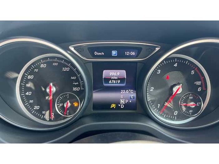 Mercedes-Benz GLA 220 GLA 220d 4Matic AMG Line Premium 5dr Auto 
