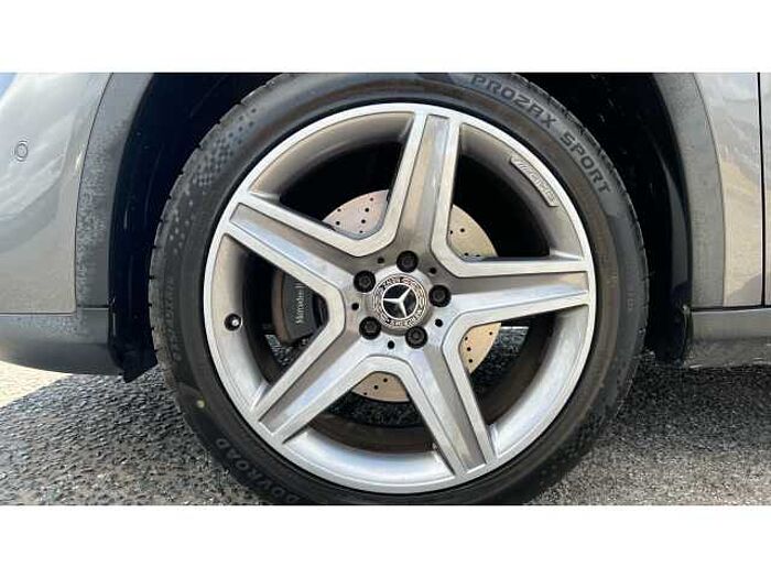 Mercedes-Benz GLA 220 GLA 220d 4Matic AMG Line Premium 5dr Auto 