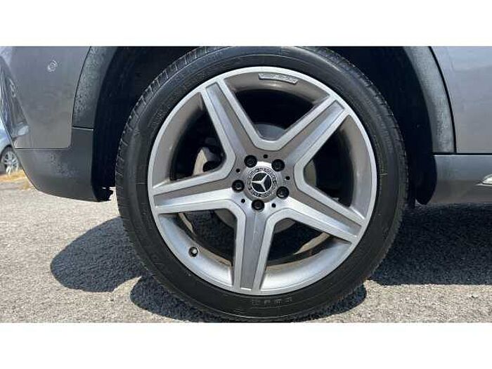 Mercedes-Benz GLA 220 GLA 220d 4Matic AMG Line Premium 5dr Auto 
