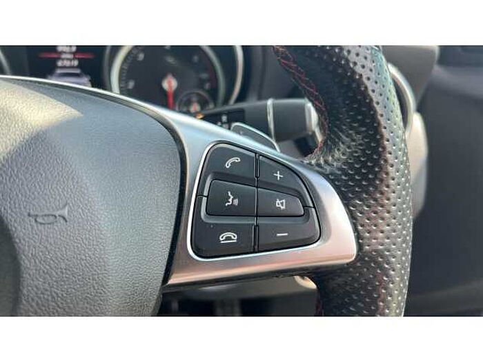 Mercedes-Benz GLA 220 GLA 220d 4Matic AMG Line Premium 5dr Auto 