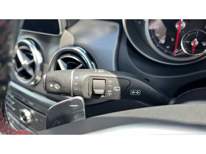 Mercedes-Benz GLA 220 GLA 220d 4Matic AMG Line Premium 5dr Auto 