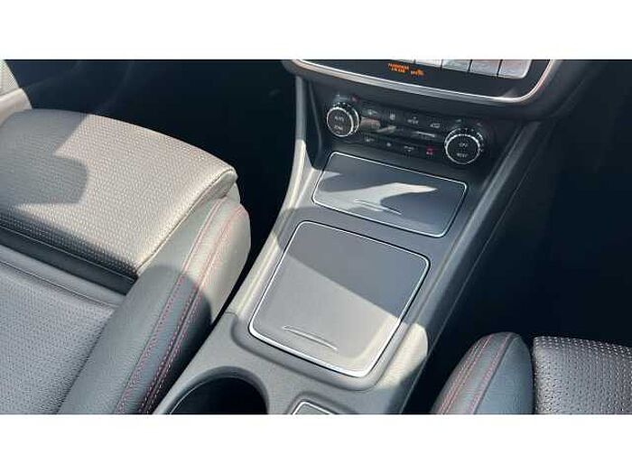 Mercedes-Benz GLA 220 GLA 220d 4Matic AMG Line Premium 5dr Auto 