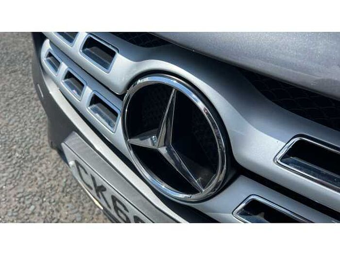 Mercedes-Benz GLA 220 GLA 220d 4Matic AMG Line Premium 5dr Auto 