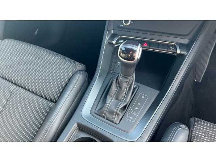 Audi Q3 Q3 35 TFSI S Line 5dr S Tronic 
