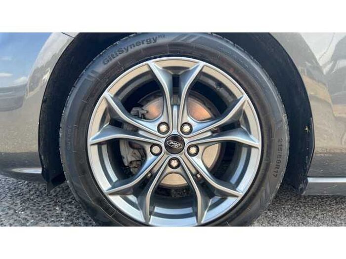 Ford Focus FOCUS 1.0 EcoBoost 125 ST-Line Nav 5dr 