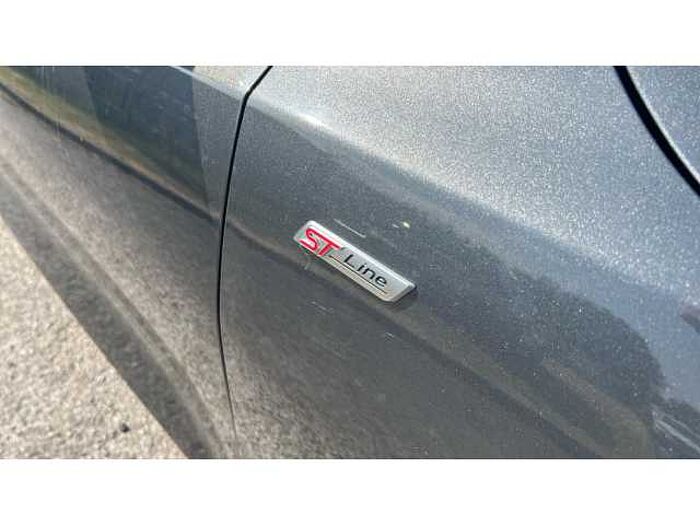 Ford Focus FOCUS 1.0 EcoBoost 125 ST-Line Nav 5dr 