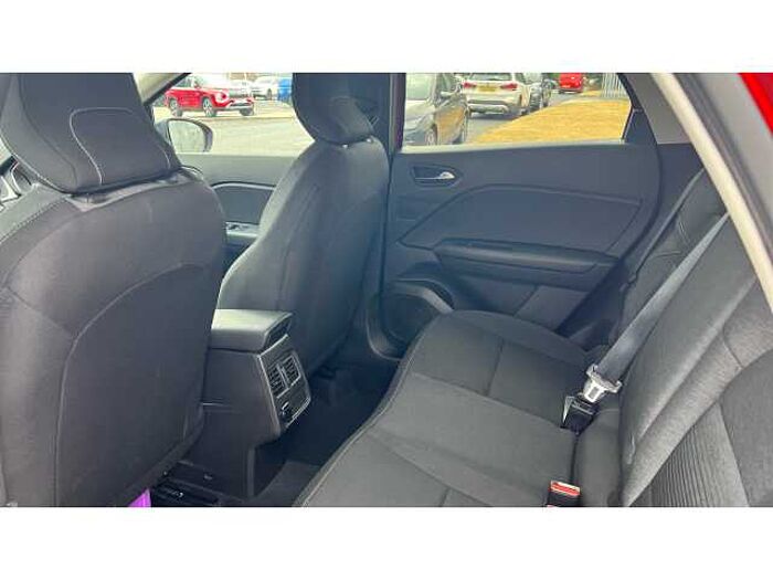 Renault Captur CAPTUR 1.3 TCE 140 Iconic 5dr 