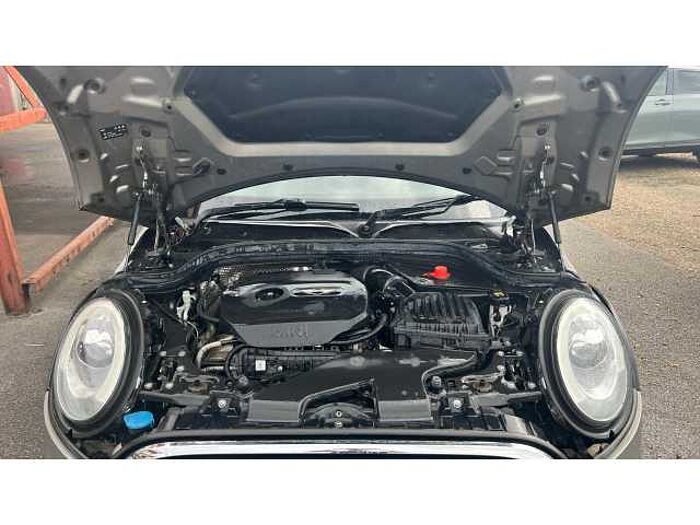 MINI Mini HATCHBACK 1.5 Cooper 3dr Auto 