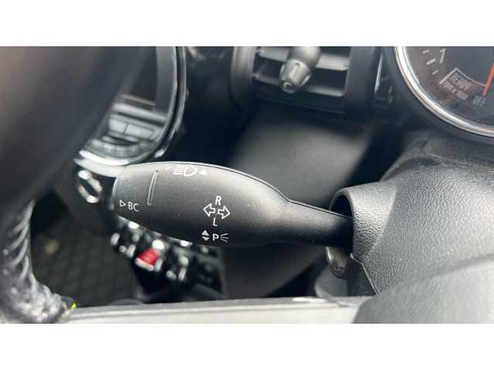 MINI Mini HATCHBACK 1.5 Cooper 3dr Auto 