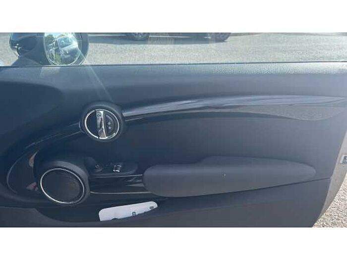 MINI Mini HATCHBACK 1.5 Cooper 3dr Auto 