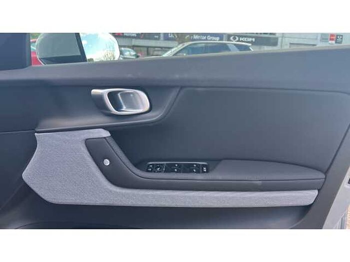 Polestar 2 220kW 82kWh Long Range Single motor Prime 5dr Auto 