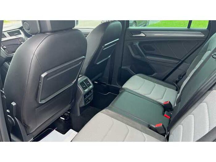 Volkswagen Tiguan TIGUAN 2.0 TDi 150 4Motion R-Line 5dr 