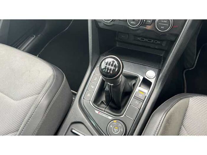 Volkswagen Tiguan TIGUAN 2.0 TDi 150 4Motion R-Line 5dr 