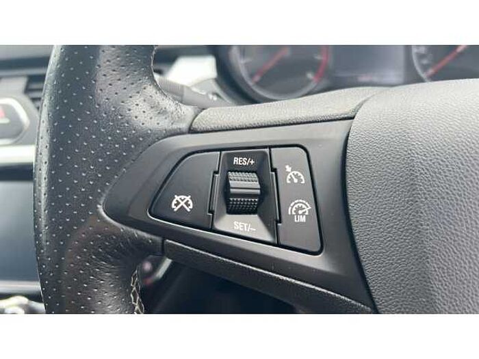 Vauxhall Corsa C CORSA 1.4 SRi Vx-line Nav Black 5dr 