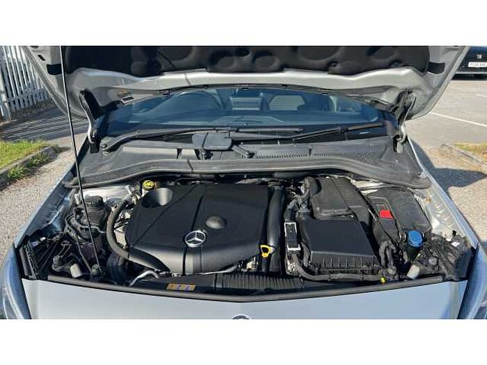 Mercedes-Benz B CLASS B200d AMG Line Premium Plus 5dr Auto 