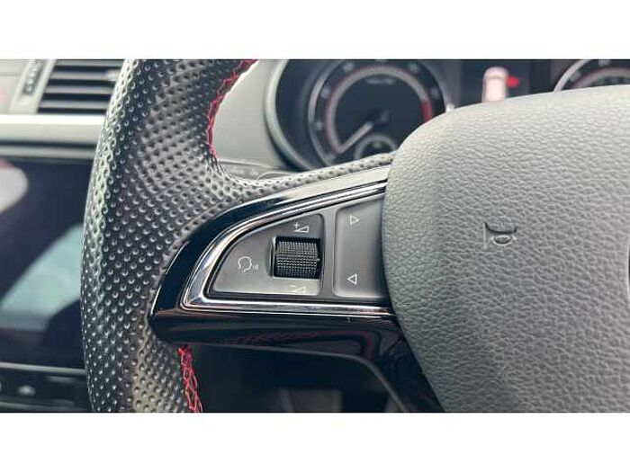 SKODA Octavia OCTAVIA 2.0 TSI vRS 5dr DSG 