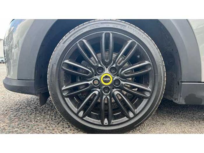 MINI Mini HATCHBACK 135kW Cooper S Level 2 33kWh 3dr Auto 
