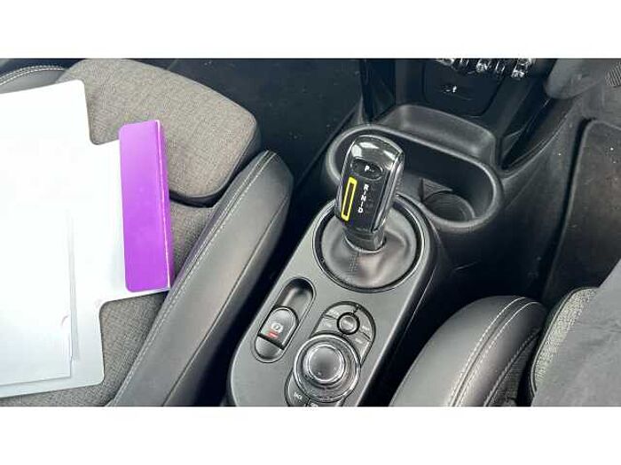 MINI Mini HATCHBACK 135kW Cooper S Level 2 33kWh 3dr Auto 