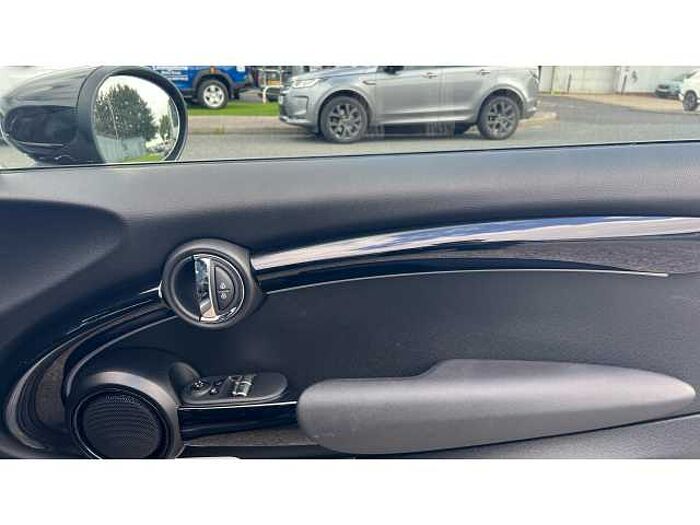 MINI Mini HATCHBACK 135kW Cooper S Level 2 33kWh 3dr Auto 