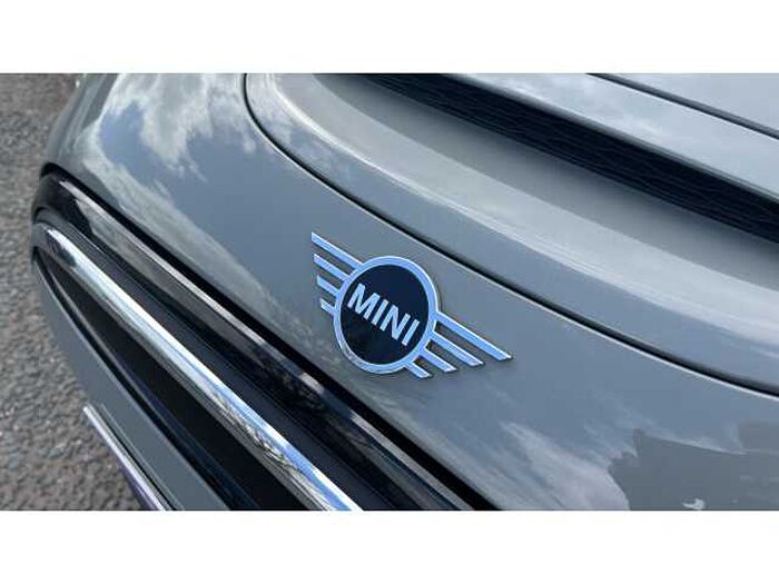 MINI Mini HATCHBACK 135kW Cooper S Level 2 33kWh 3dr Auto 