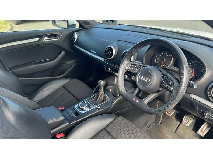 Audi A3 A3 1.5 TFSI S Line 5dr 