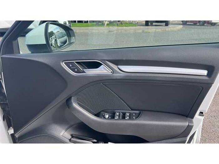 Audi A3 A3 1.5 TFSI S Line 5dr 